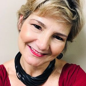 Meet your Posher, Beverly